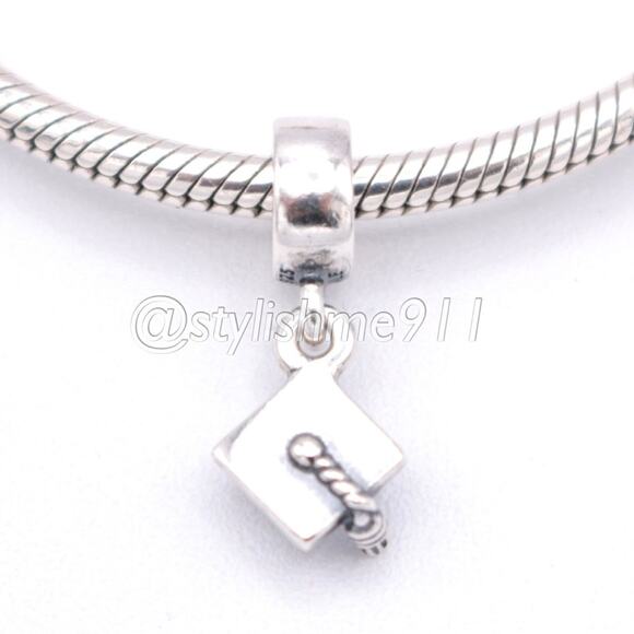 Authentic PANDORA Silver Graduation Hat Charm - 790270 - Picture 1 of 11